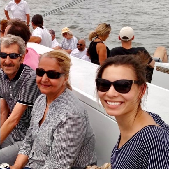 🖤Burberry Sunglasses🖤 - Picture 7 of 8